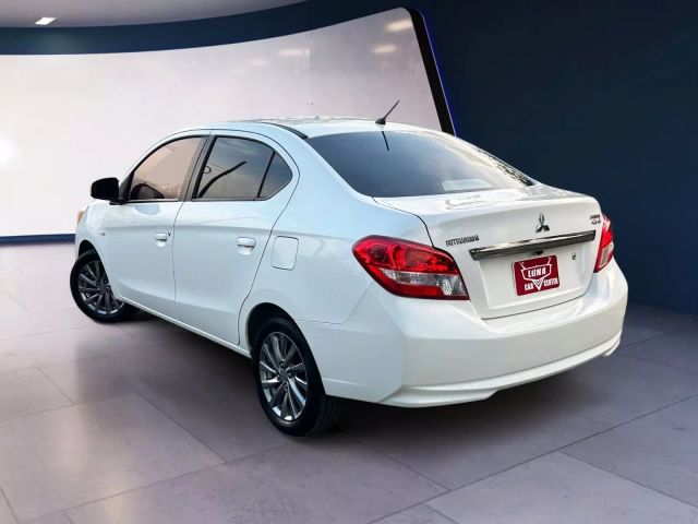 Vehicle image 7 of 24
