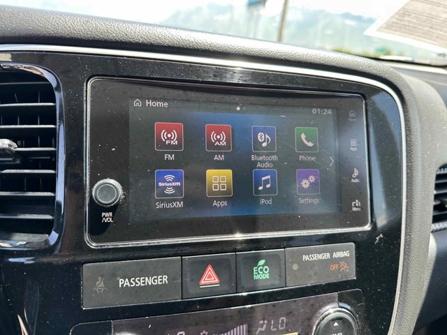 Vehicle image 25 of 35