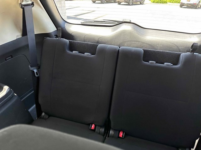 Vehicle image 17 of 35