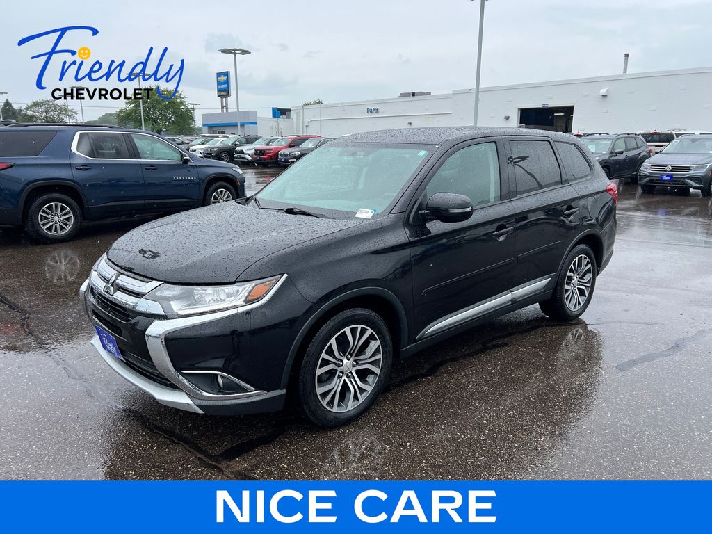 2018 Mitsubishi Outlander ES Image 1 of 28