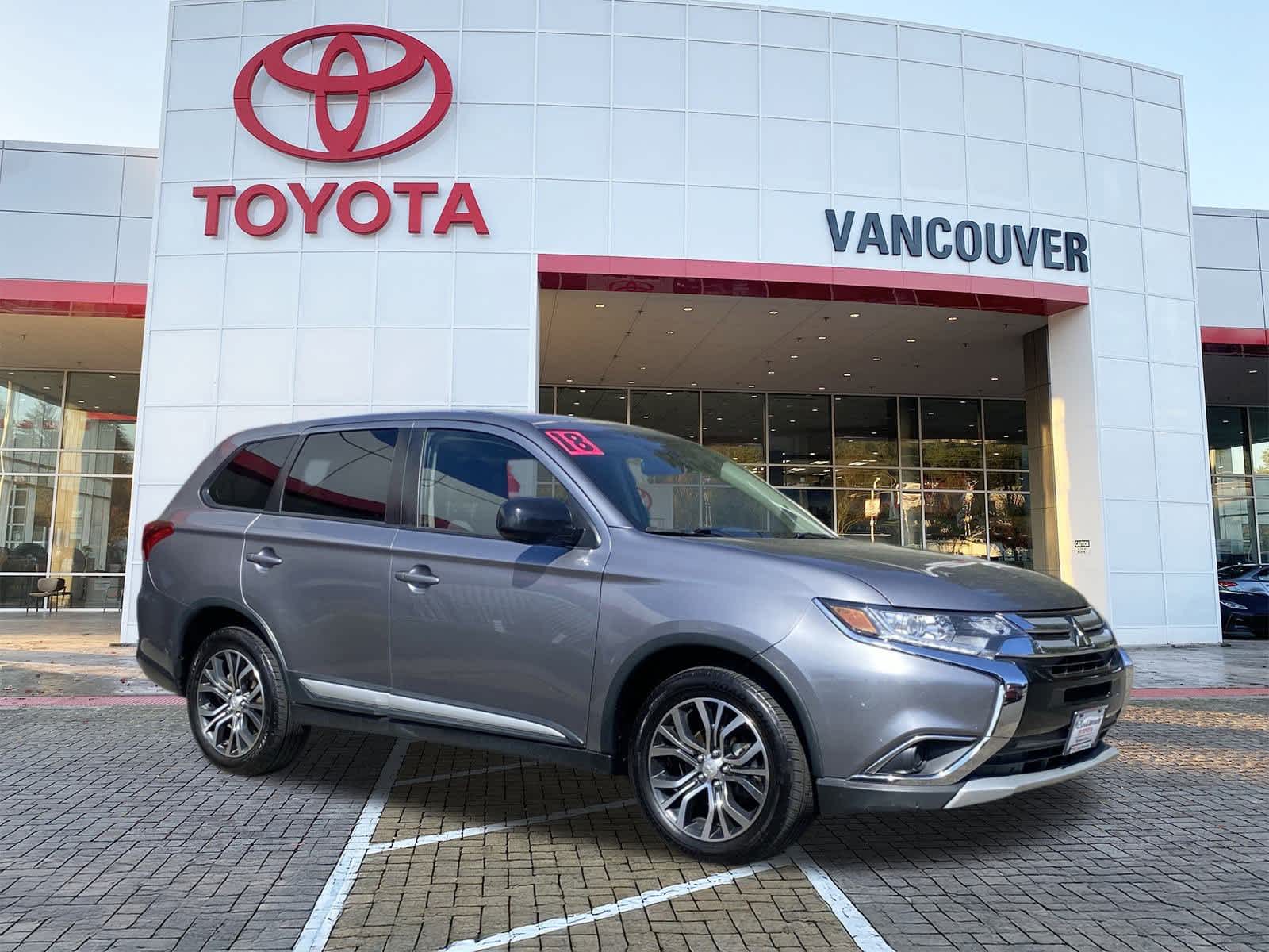 Vehicle image 4 of 29