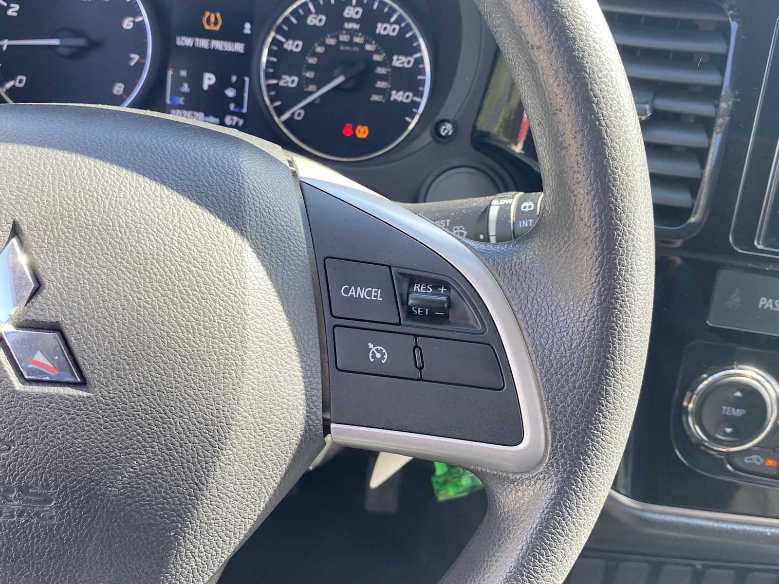 Vehicle image 24 of 29