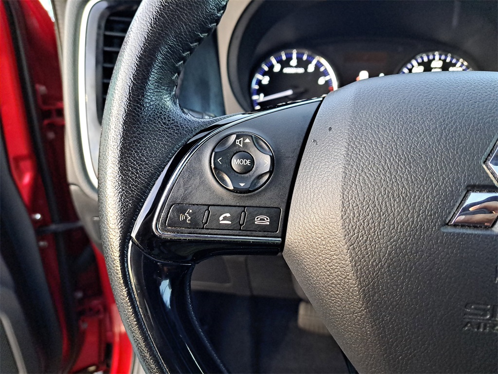 Vehicle image 22 of 26