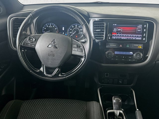 Vehicle image 15 of 37