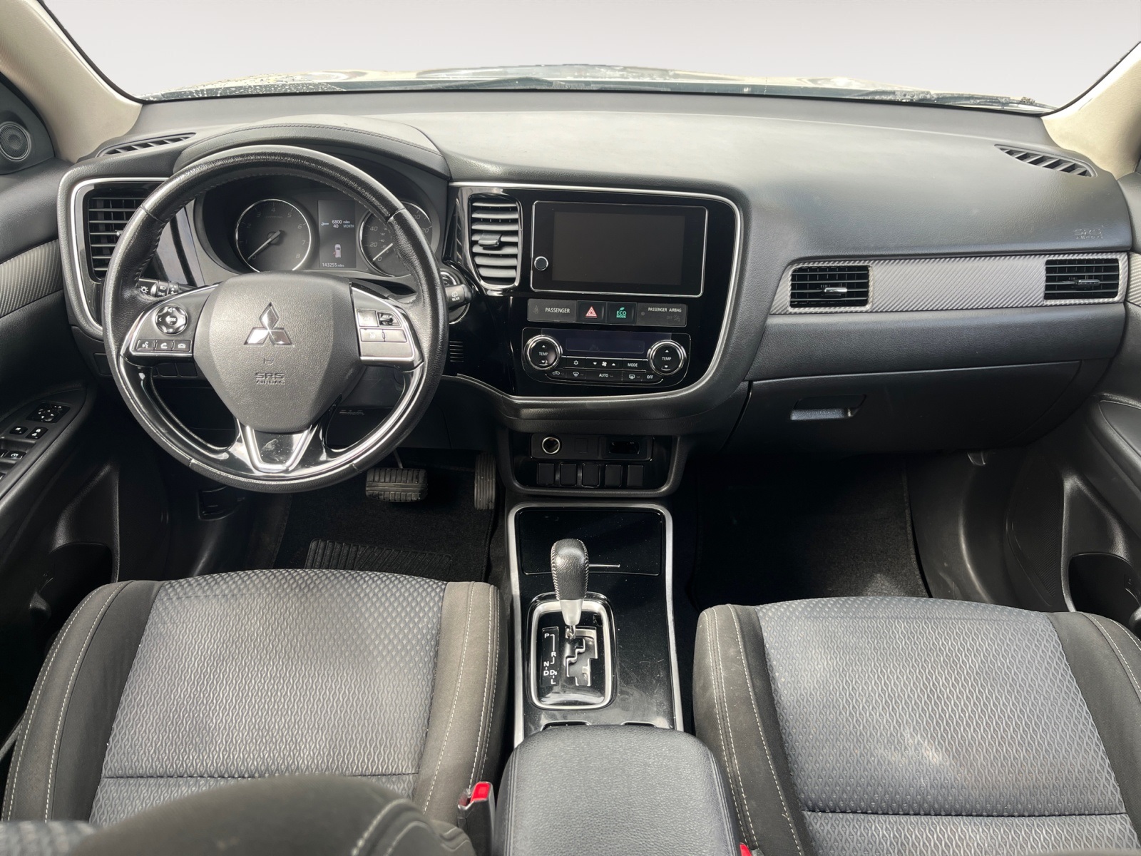 Vehicle image 10 of 35
