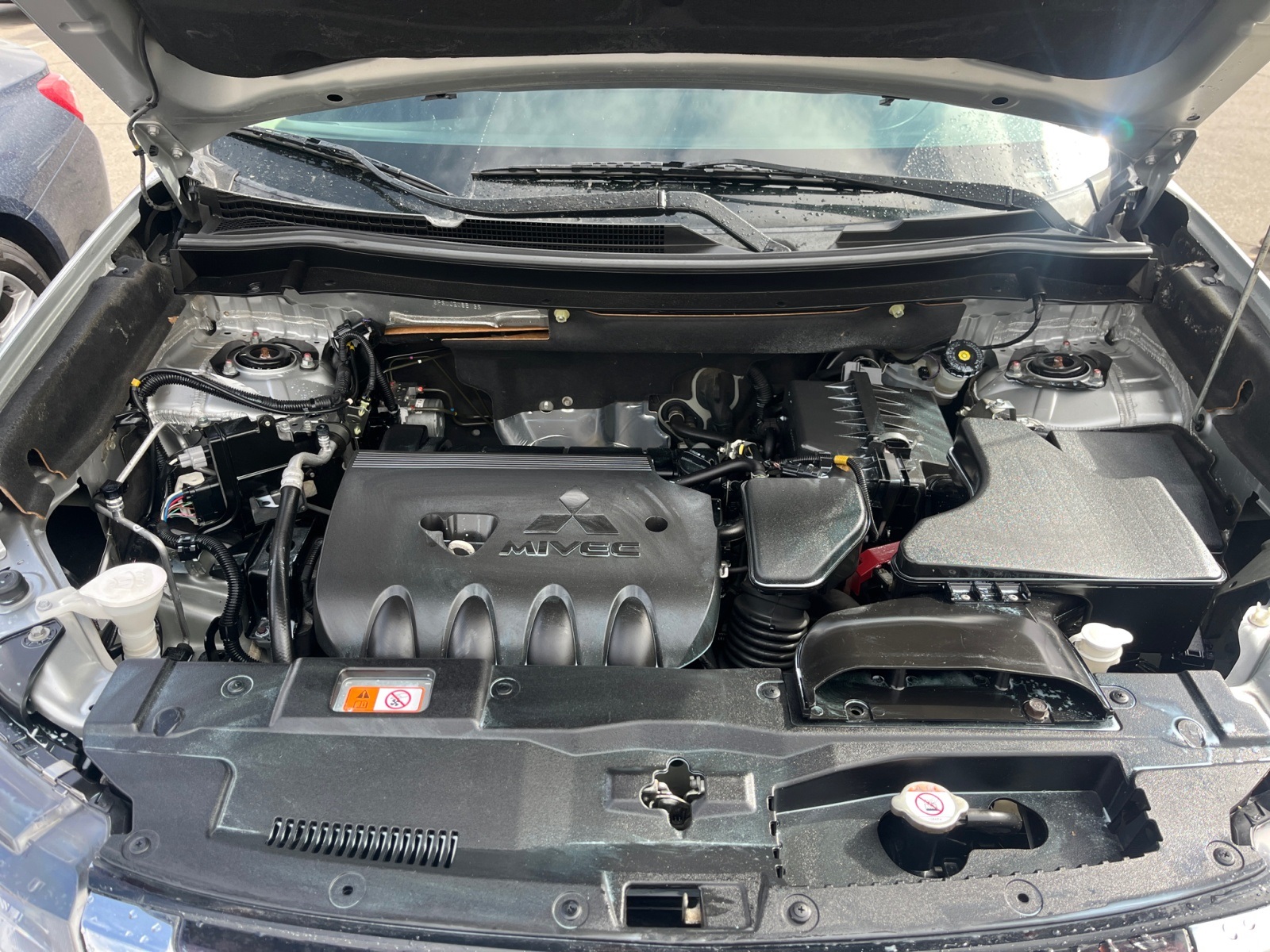 Vehicle image 32 of 35