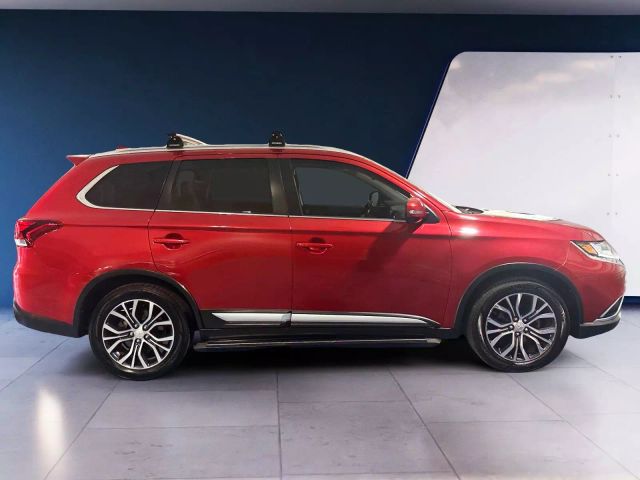 Vehicle image 4 of 25