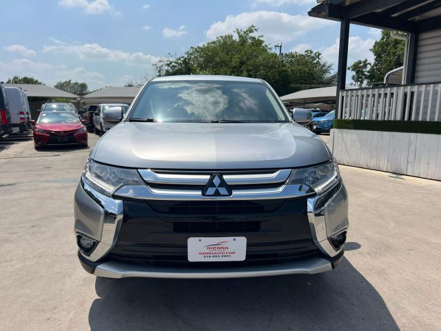 Vehicle image 2 of 39