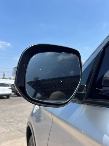 Vehicle image 15 of 39