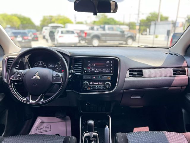 Vehicle image 24 of 39