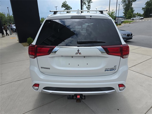 Vehicle image 6 of 38