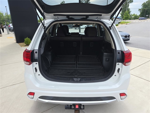 Vehicle image 10 of 38