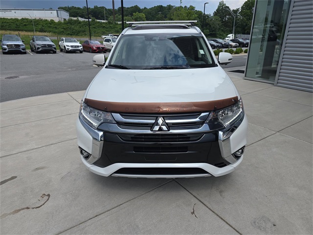 Vehicle image 2 of 38