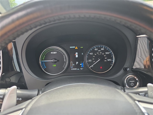 Vehicle image 22 of 38