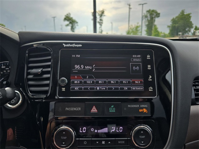 Vehicle image 24 of 38