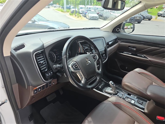 Vehicle image 19 of 38