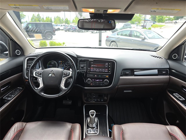 Vehicle image 18 of 38