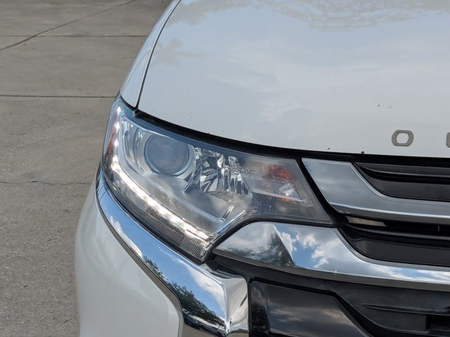 Vehicle image 9 of 31