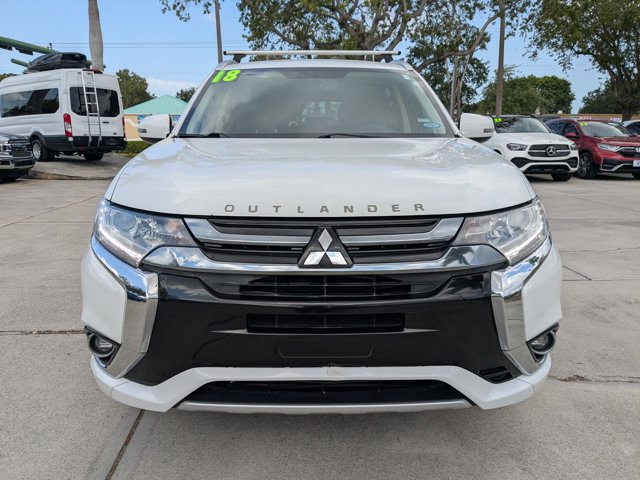 Vehicle image 2 of 31