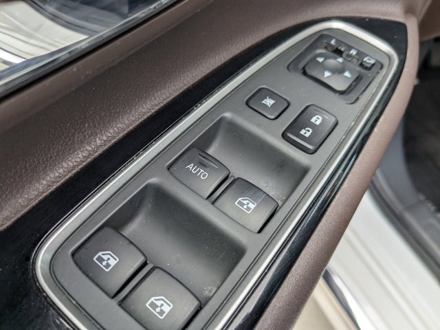 Vehicle image 22 of 31