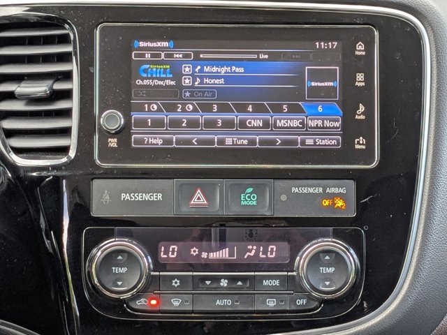 Vehicle image 16 of 31