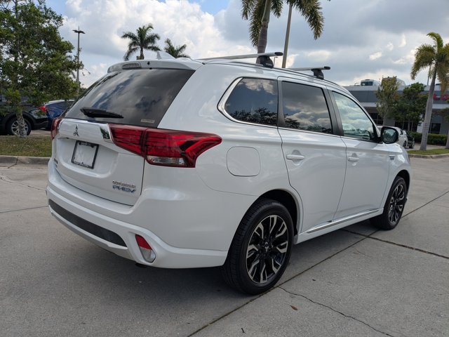 Vehicle image 6 of 31