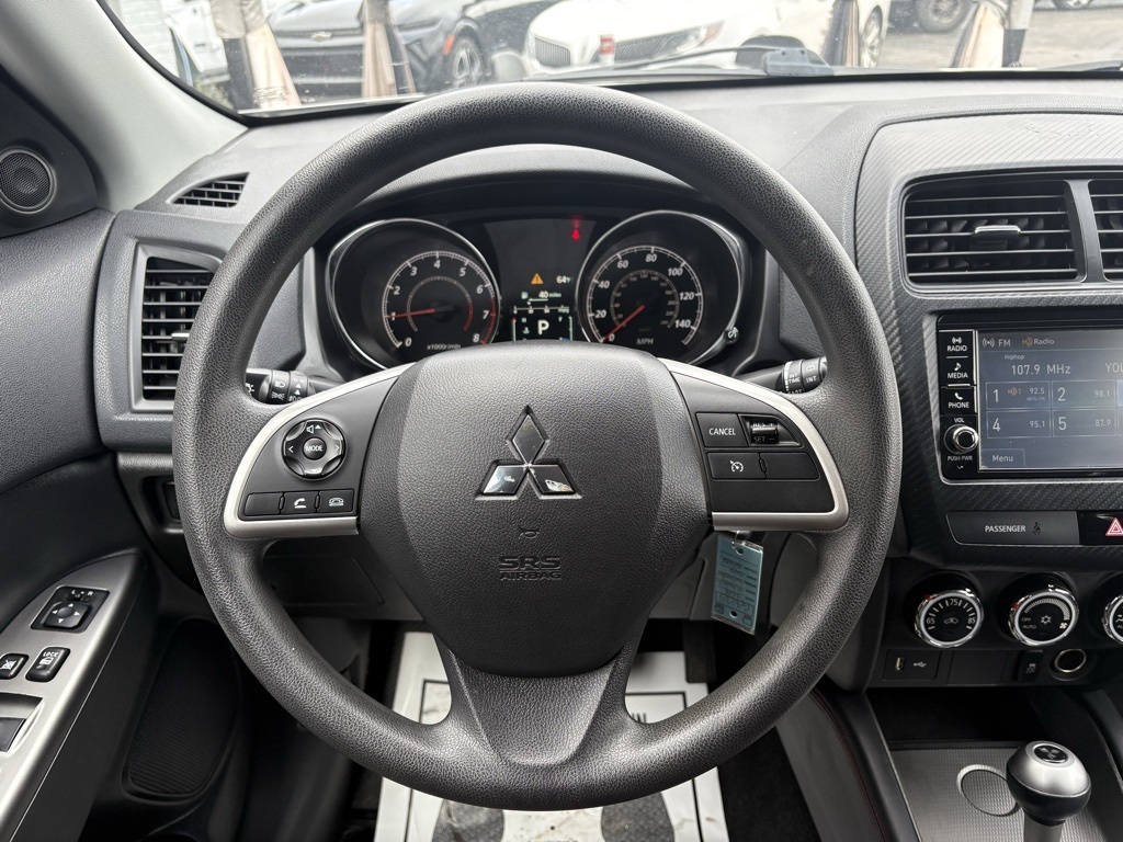 Vehicle image 17 of 38