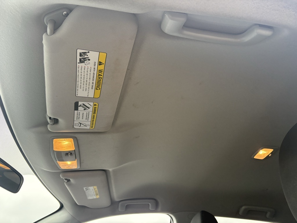 Vehicle image 27 of 38