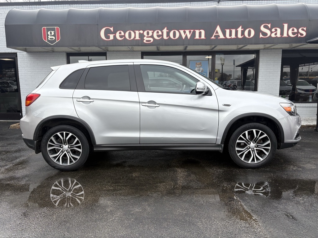 Vehicle image 4 of 38