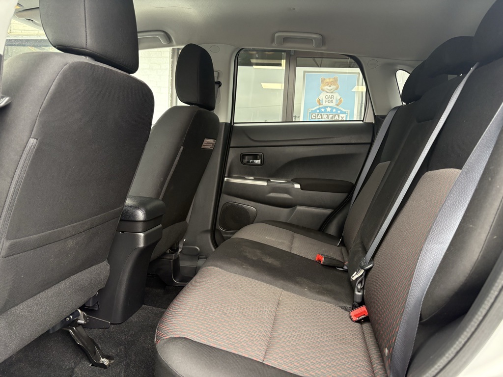 Vehicle image 10 of 38
