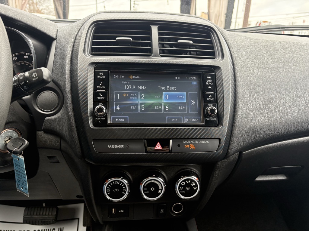 Vehicle image 23 of 38