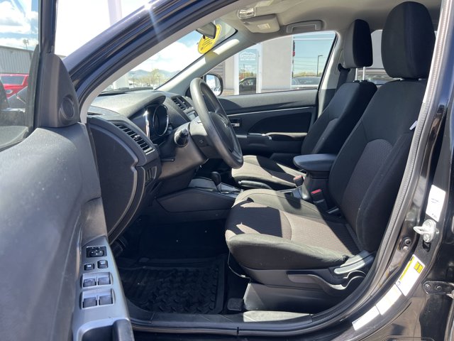 Vehicle image 19 of 24