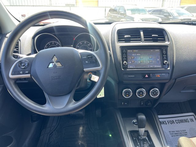 Vehicle image 9 of 24