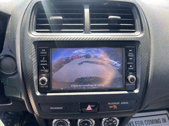 Vehicle image 16 of 24
