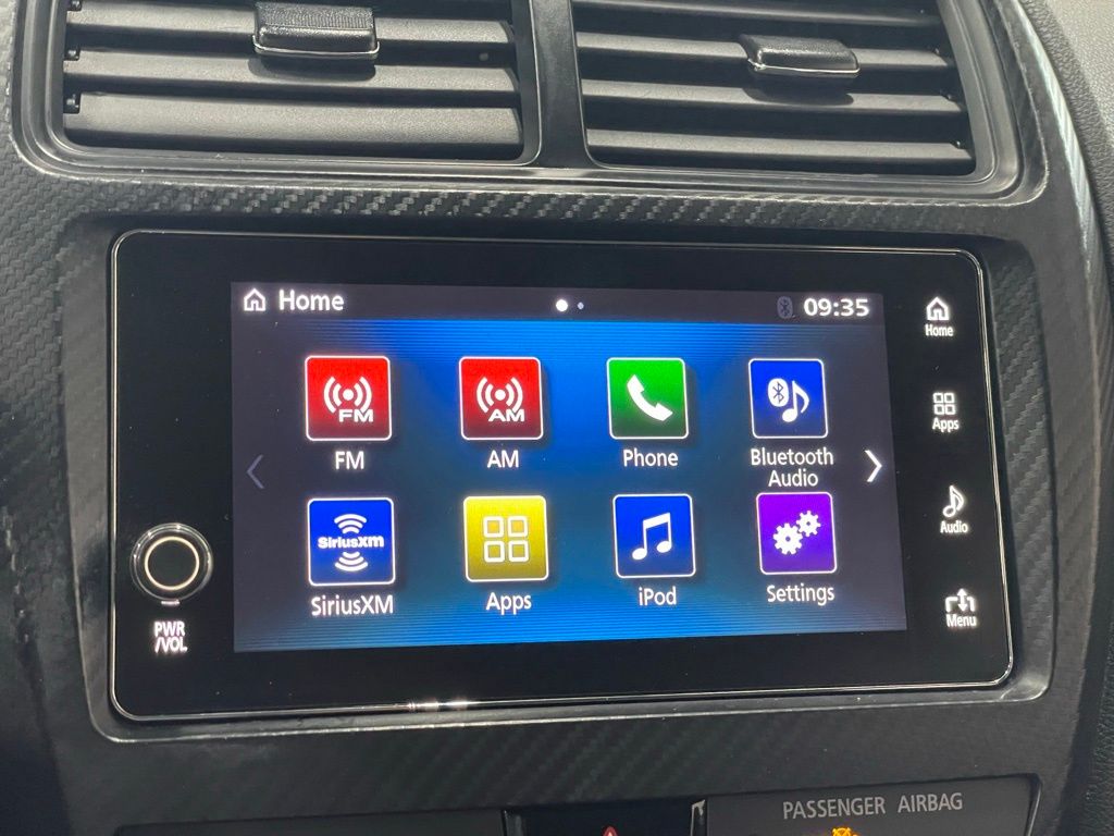 Vehicle image 22 of 32