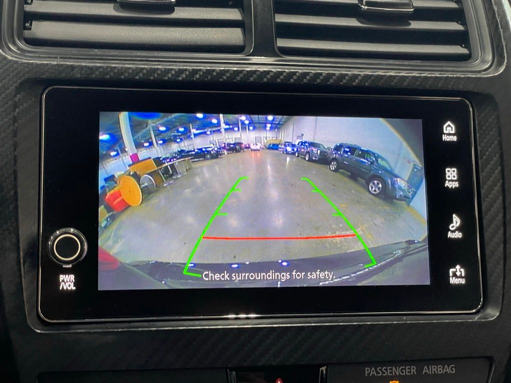 Vehicle image 7 of 32