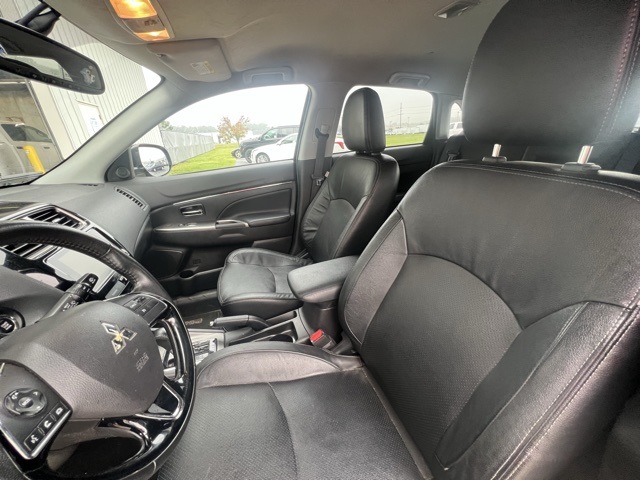 2018 Mitsubishi Outlander Sport SEL 2.4 Image 9 of 12