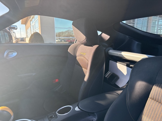 Vehicle image 16 of 17