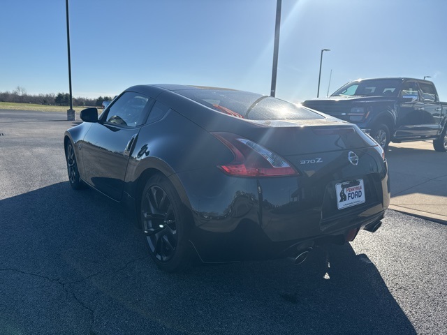 Vehicle image 5 of 17