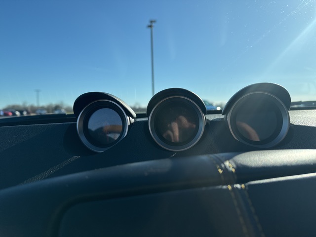 Vehicle image 12 of 17