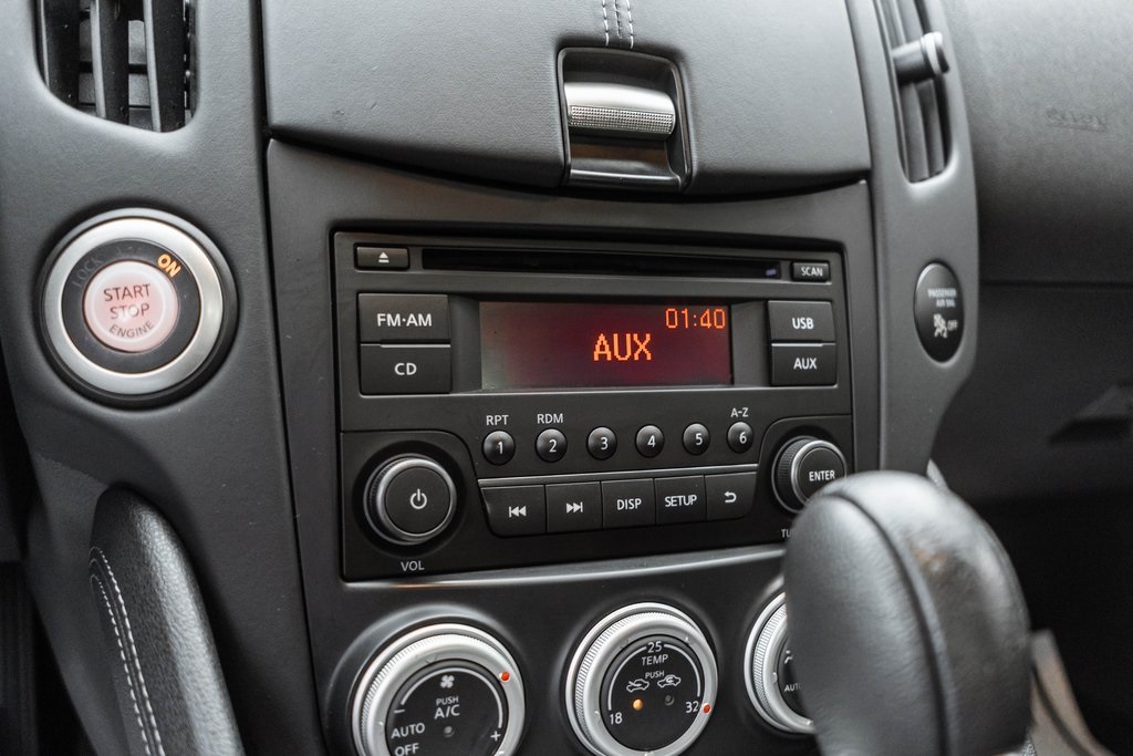 Vehicle image 22 of 36
