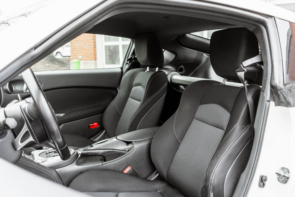 Vehicle image 11 of 36