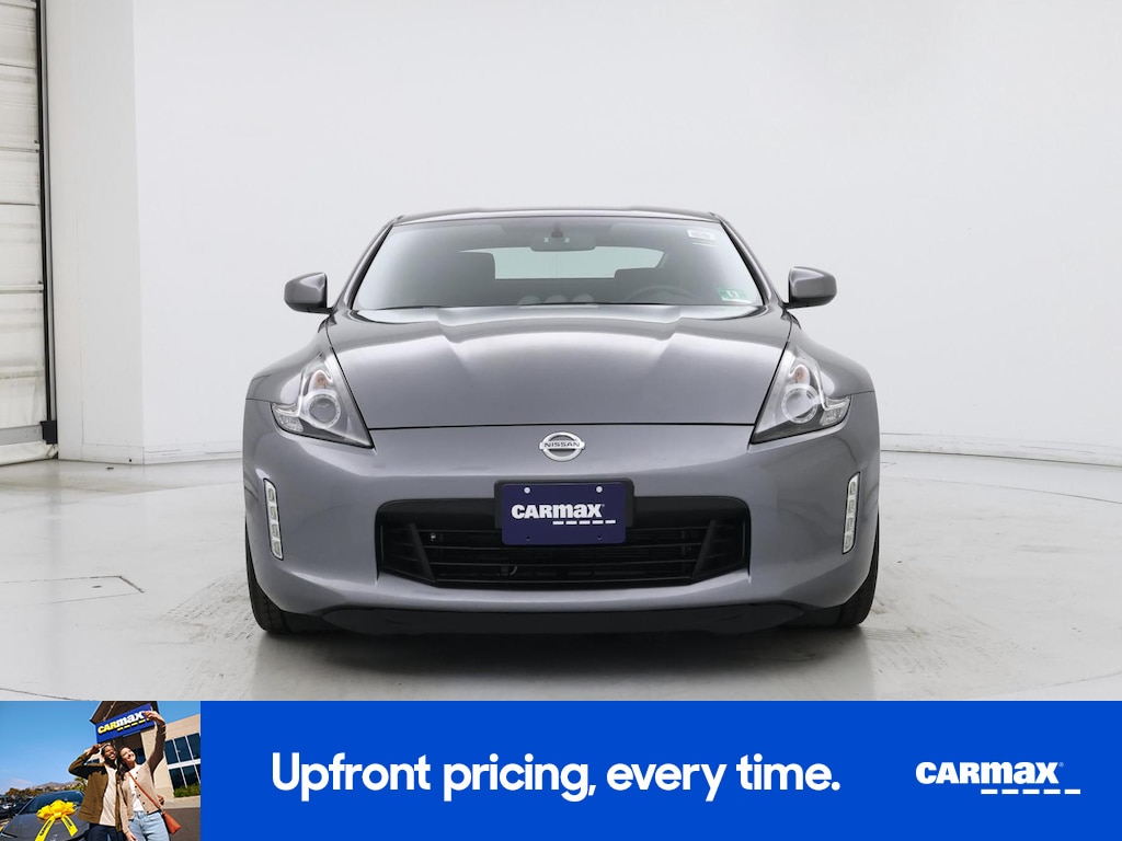 2018 Nissan 370Z Sport Image 2 of 20