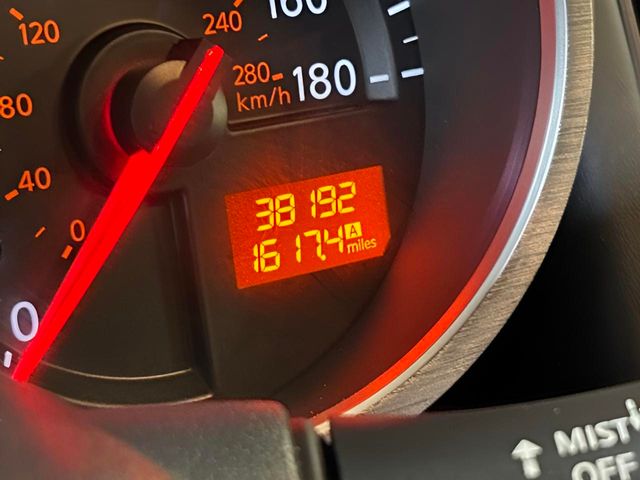 Vehicle image 13 of 27
