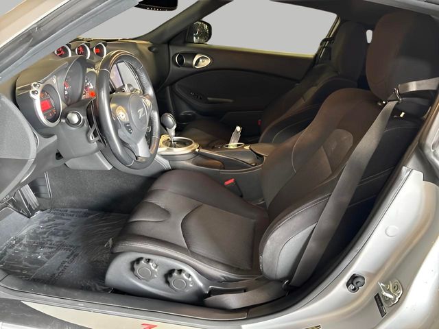 Vehicle image 9 of 27