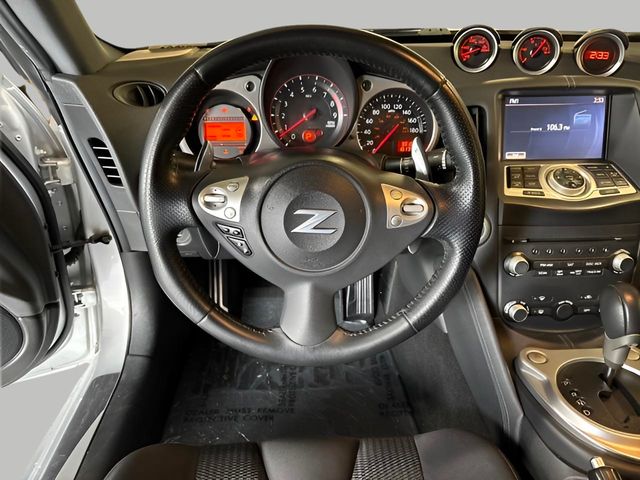 Vehicle image 11 of 27