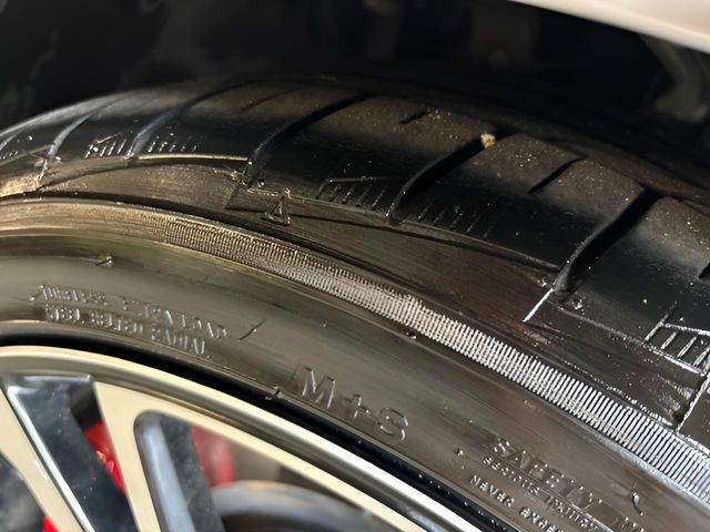 Vehicle image 16 of 27