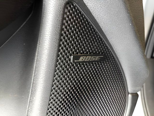 Vehicle image 20 of 27