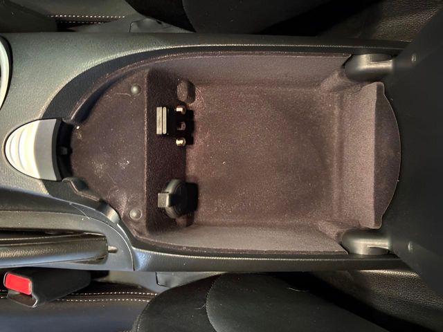 Vehicle image 15 of 27