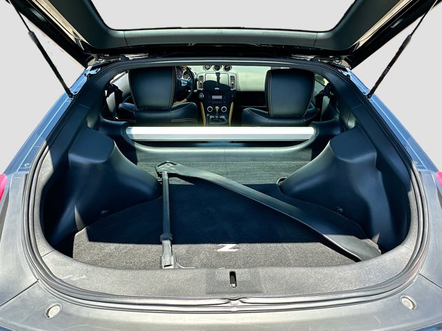 Vehicle image 23 of 31
